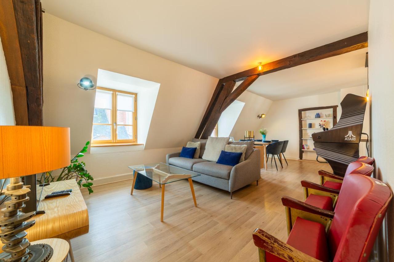 Happy Loft - Centre Historique + Parking Prive Appartement Blois Buitenkant foto
